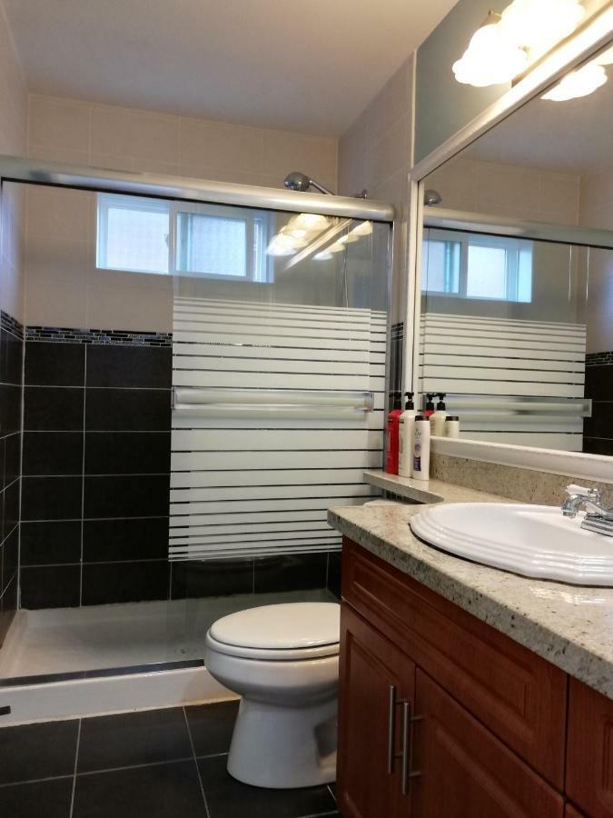 Vancouver Home Inn By Elevate Rooms Burnaby Exteriör bild